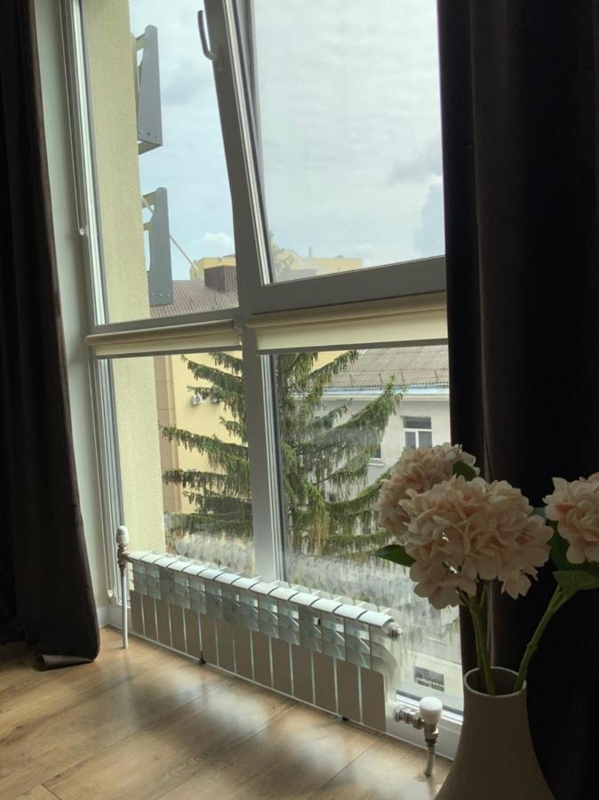 Дизайнерський Ремонт&Центр& Vip, Електрозаправка На Території Будинку Riwne Exterior foto